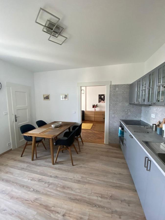 Apartman Xaveriova Praga Zewnętrze zdjęcie