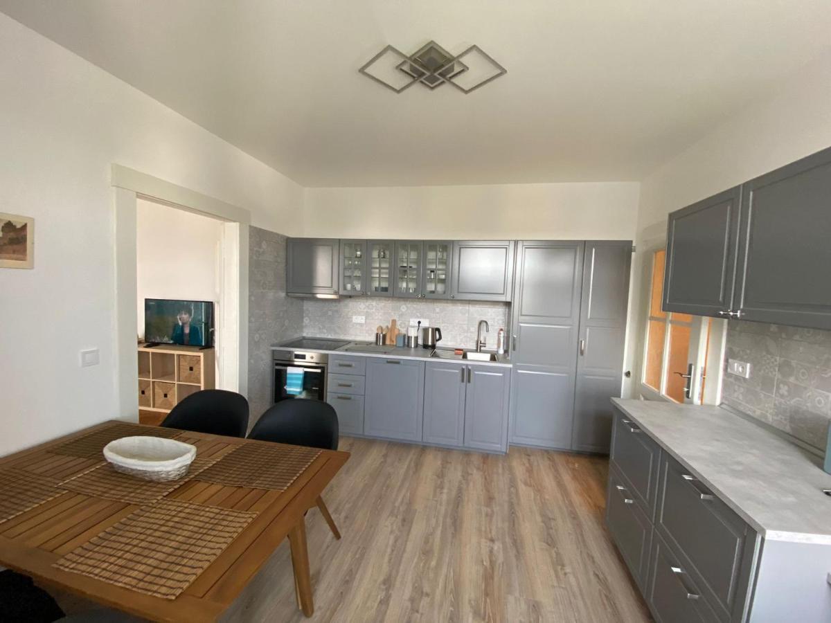 Apartman Xaveriova Praga Zewnętrze zdjęcie
