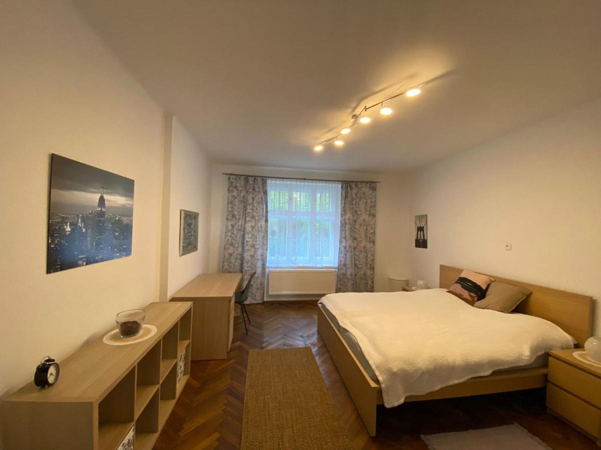 Apartman Xaveriova Praga Zewnętrze zdjęcie